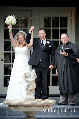 Best Courtyard Lake Lucerne - IW Phillips House Wedding photographer - Sandra Johnson (SJFoto.com)